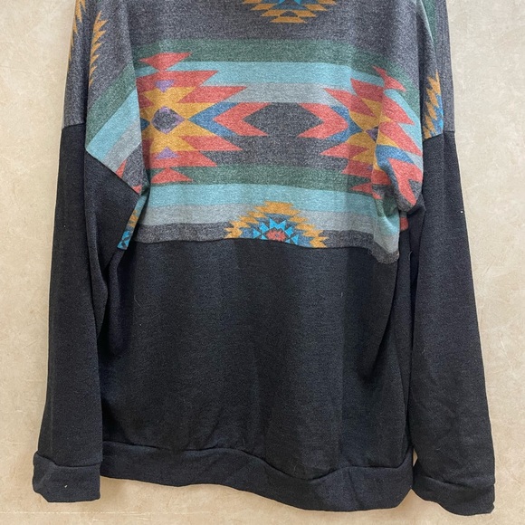 Aztec zip up - Picture 2 of 4